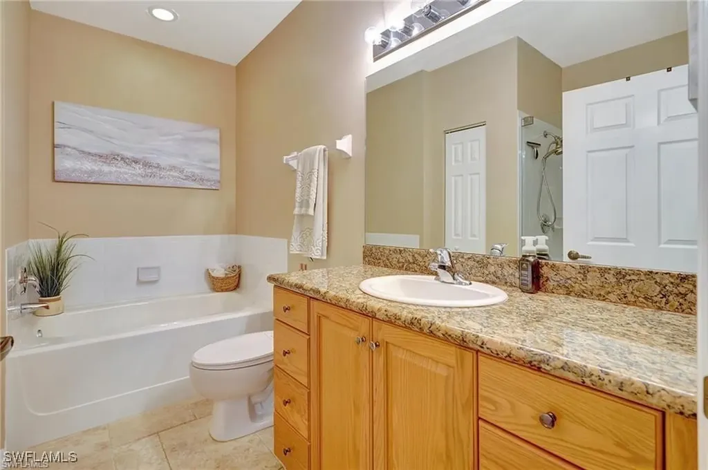 1818 Concordia Lake Circle Cape Coral FL 33909
