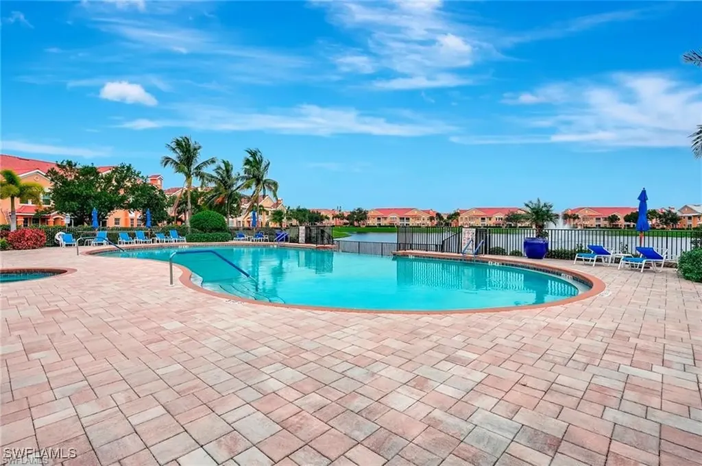 1818 Concordia Lake Circle Cape Coral FL 33909
