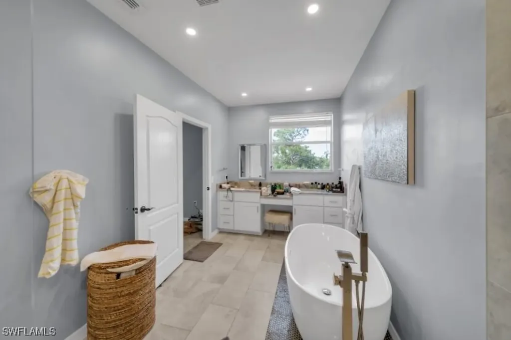 2736 Blue Cypress Lake Court Cape Coral FL 33909