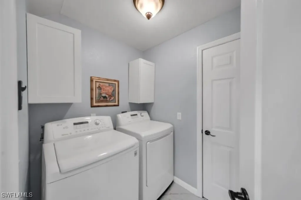 2736 Blue Cypress Lake Court Cape Coral FL 33909