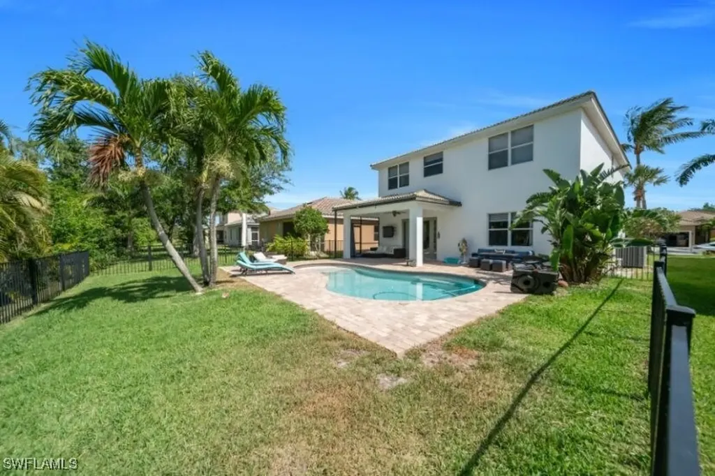 2736 Blue Cypress Lake Court Cape Coral FL 33909