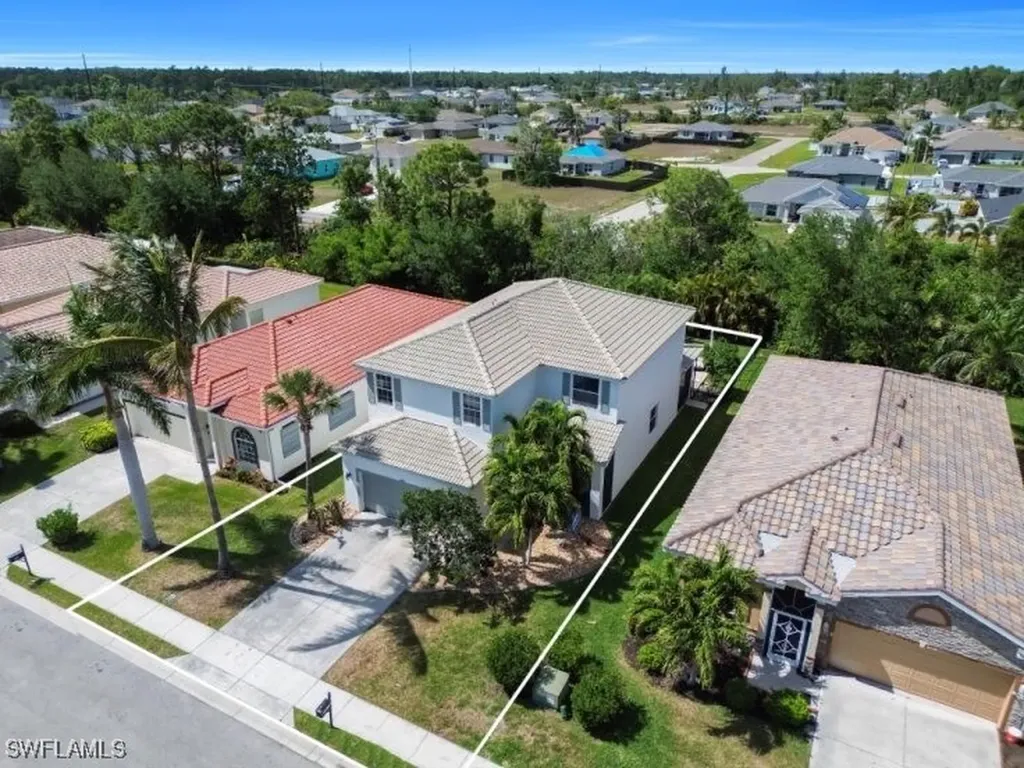 2736 Blue Cypress Lake Court Cape Coral FL 33909
