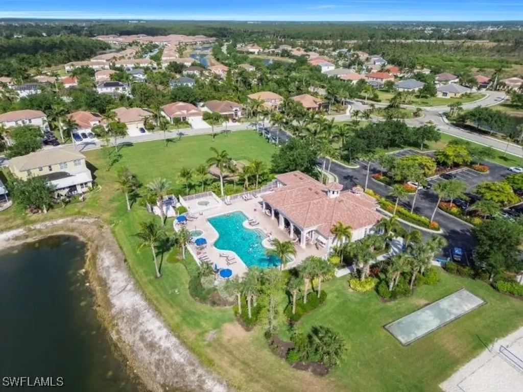 2736 Blue Cypress Lake Court Cape Coral FL 33909