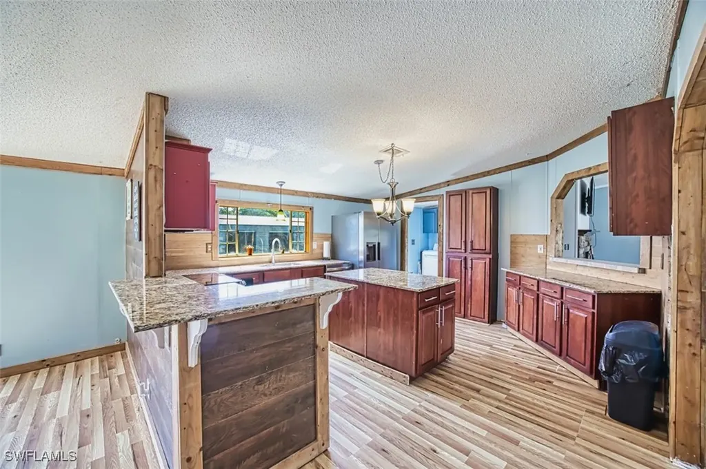 1216 Pine Avenue Labelle FL 33935
