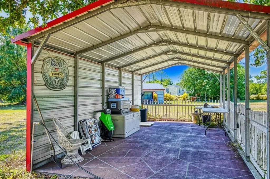 1216 Pine Avenue Labelle FL 33935
