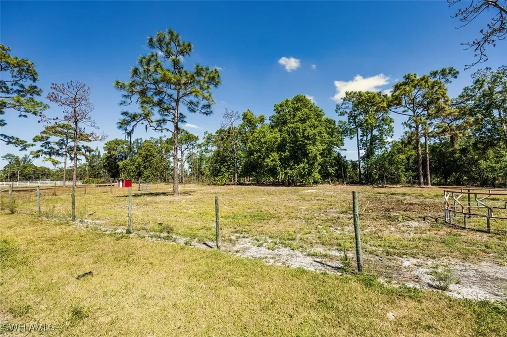 1216 Pine Avenue Labelle FL 33935