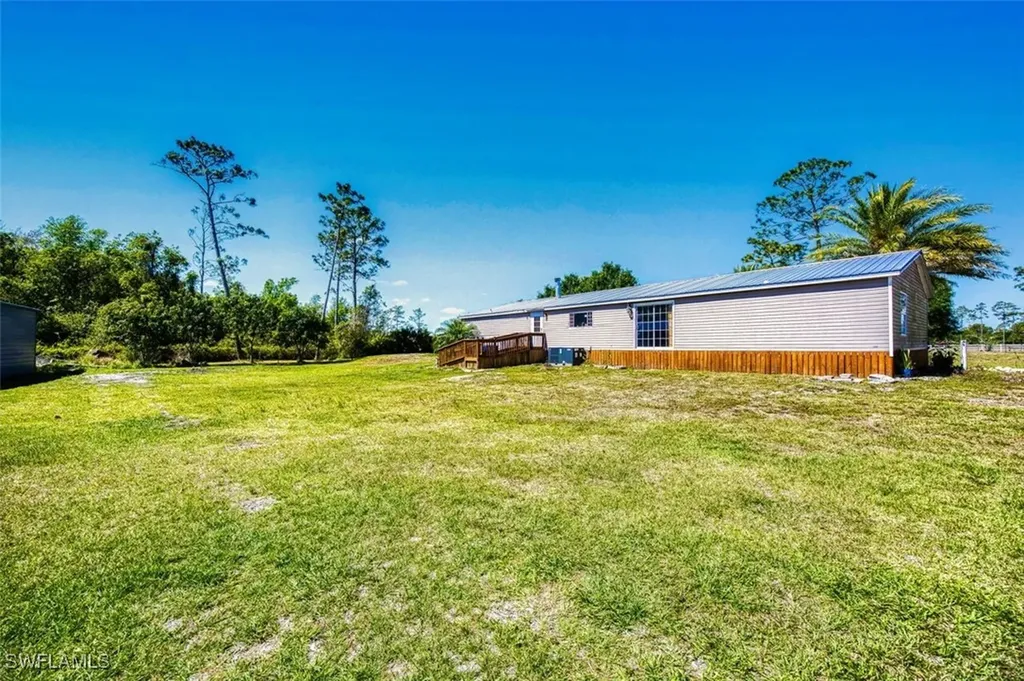 1216 Pine Avenue Labelle FL 33935