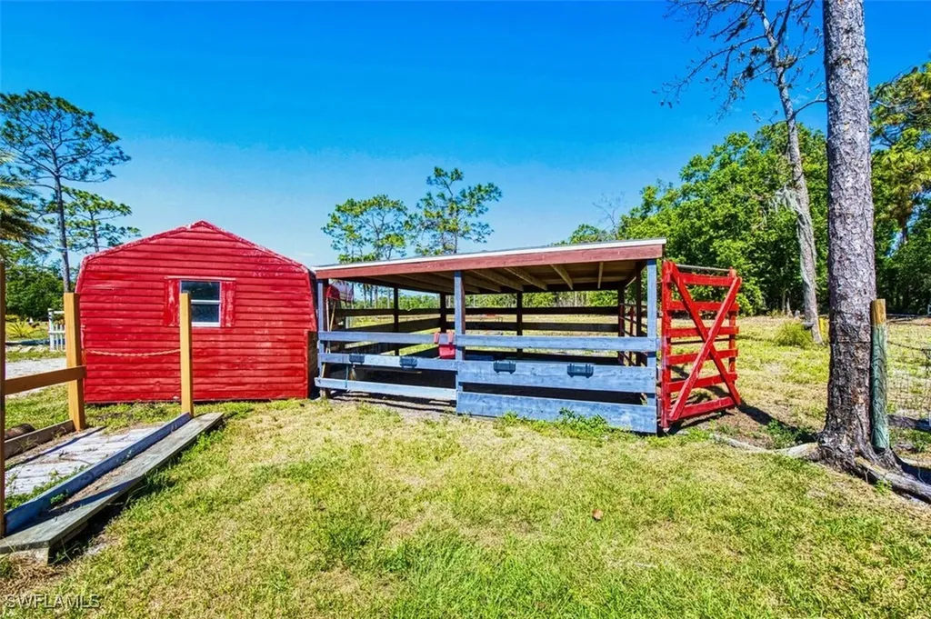 1216 Pine Avenue Labelle FL 33935
