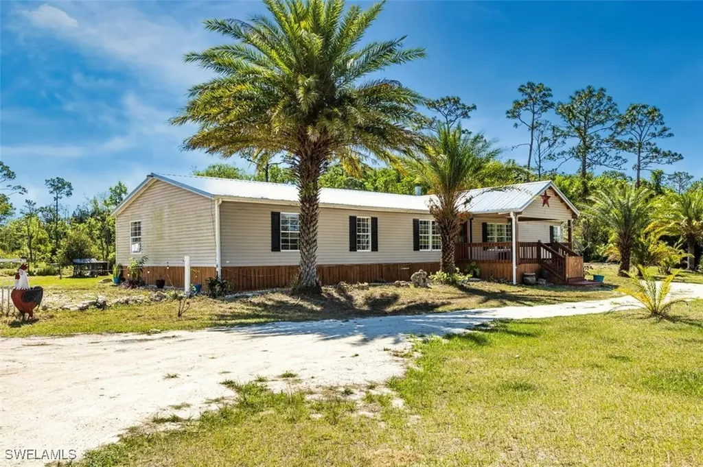 1216 Pine Avenue Labelle FL 33935