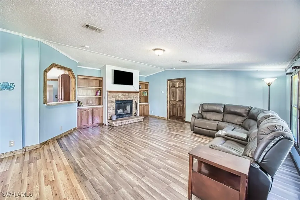 1216 Pine Avenue Labelle FL 33935