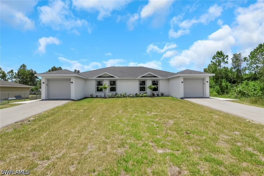 912-914 Ainsworth Street W Lehigh Acres FL 33974