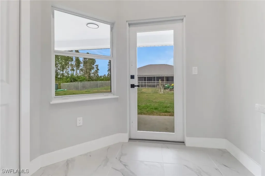 912-914 Ainsworth Street W Lehigh Acres FL 33974