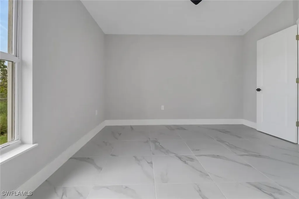 912-914 Ainsworth Street W Lehigh Acres FL 33974