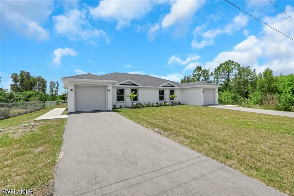 912-914 Ainsworth Street W Lehigh Acres FL 33974