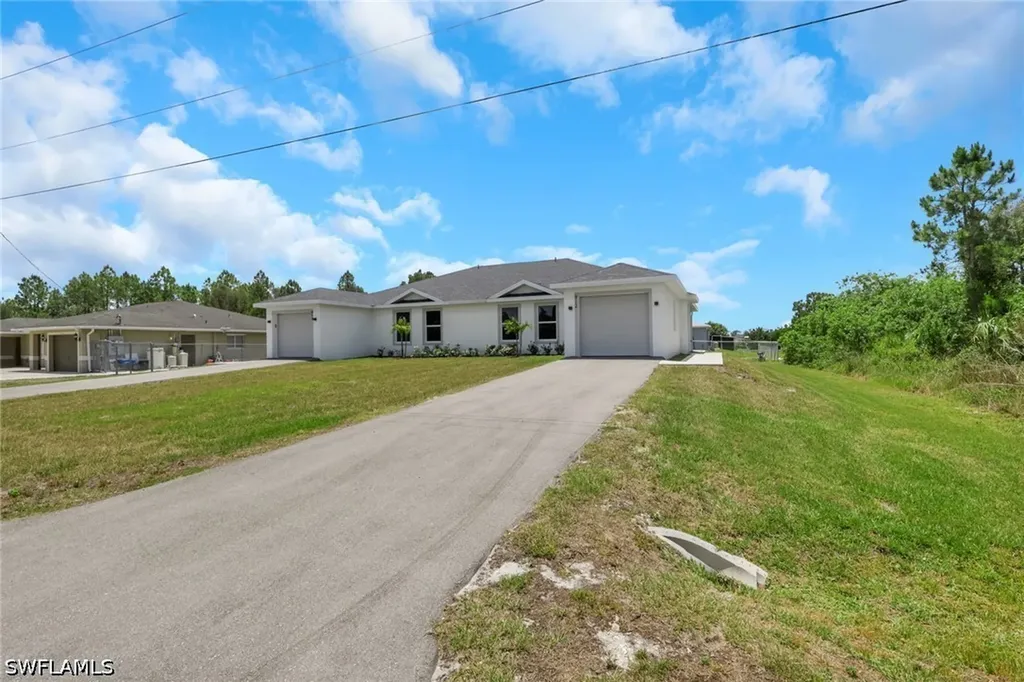 912-914 Ainsworth Street W Lehigh Acres FL 33974