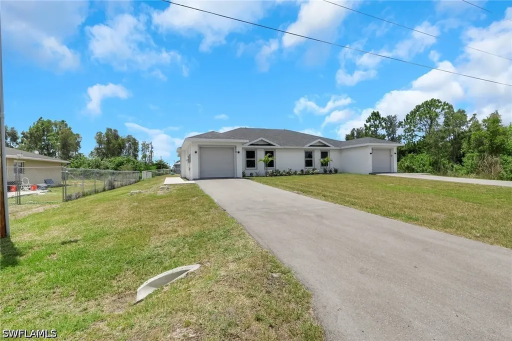 912-914 Ainsworth Street W Lehigh Acres FL 33974