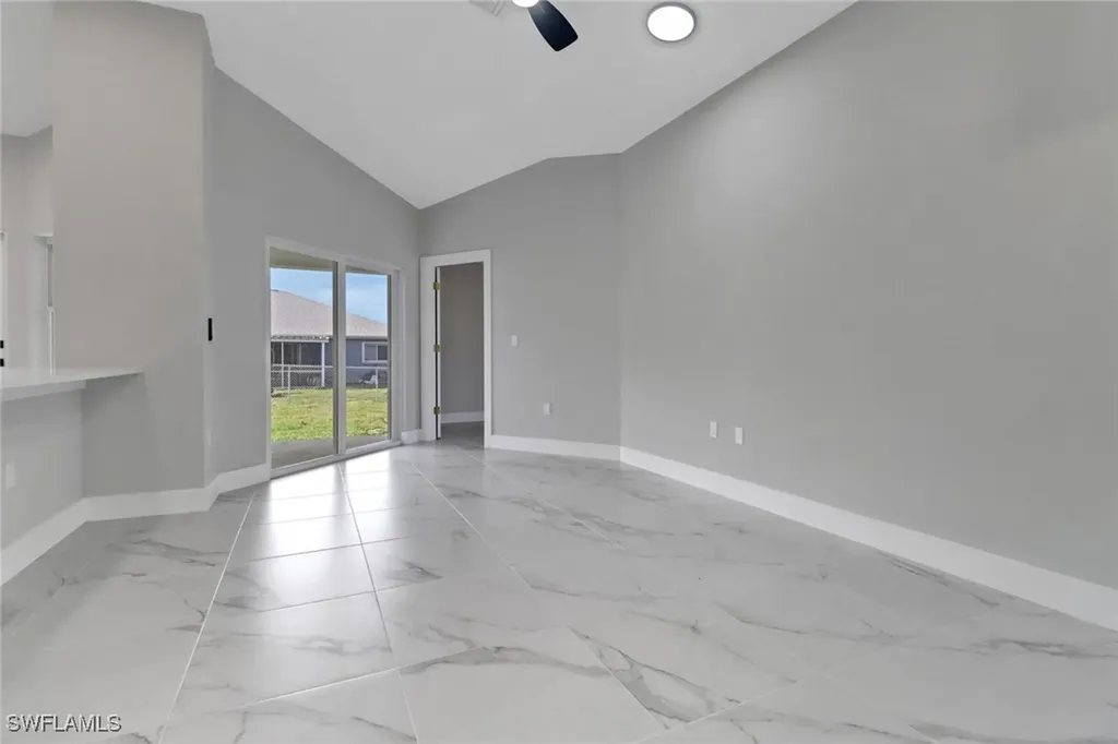 912-914 Ainsworth Street W Lehigh Acres FL 33974