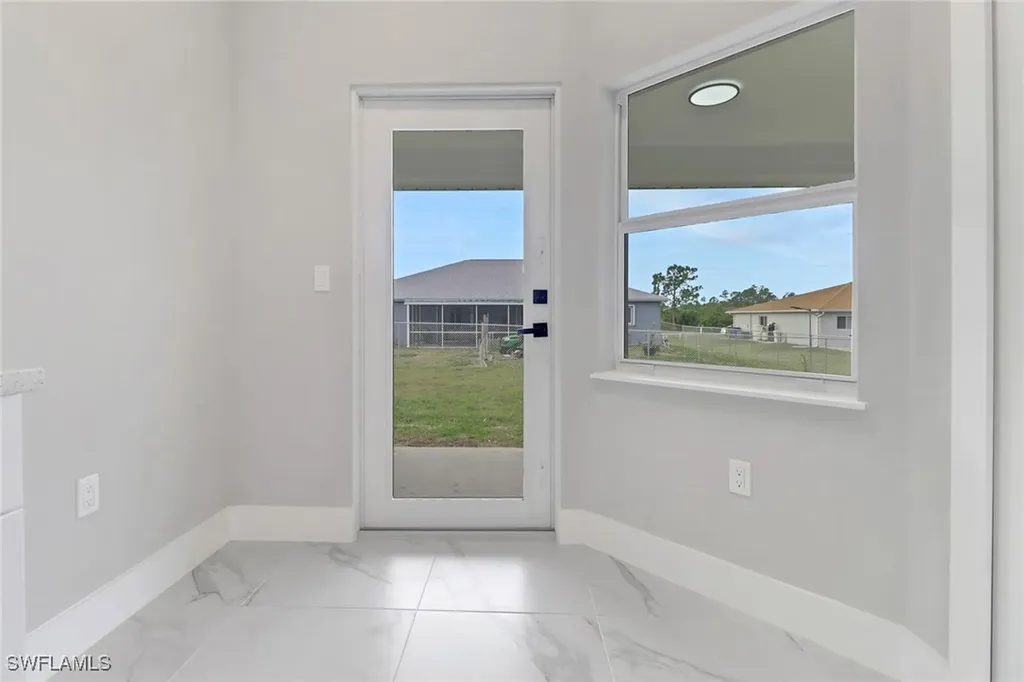 912-914 Ainsworth Street W Lehigh Acres FL 33974