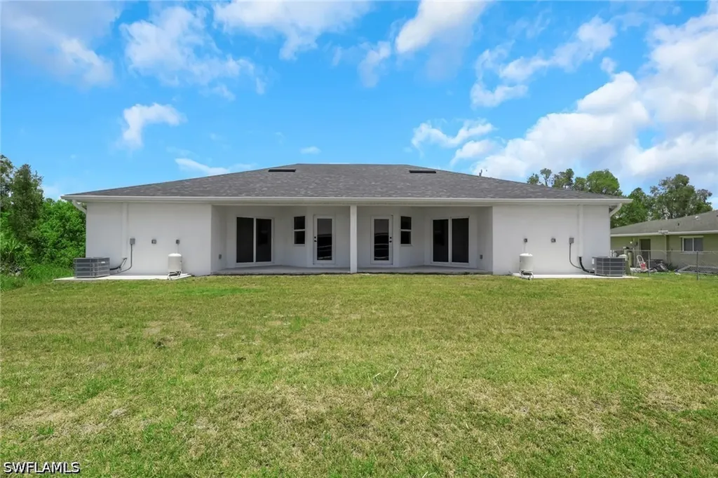 912-914 Ainsworth Street W Lehigh Acres FL 33974
