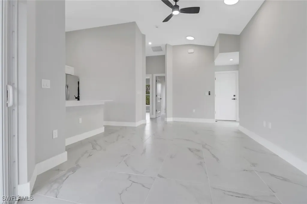 912-914 Ainsworth Street W Lehigh Acres FL 33974