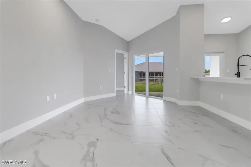 912-914 Ainsworth Street W Lehigh Acres FL 33974