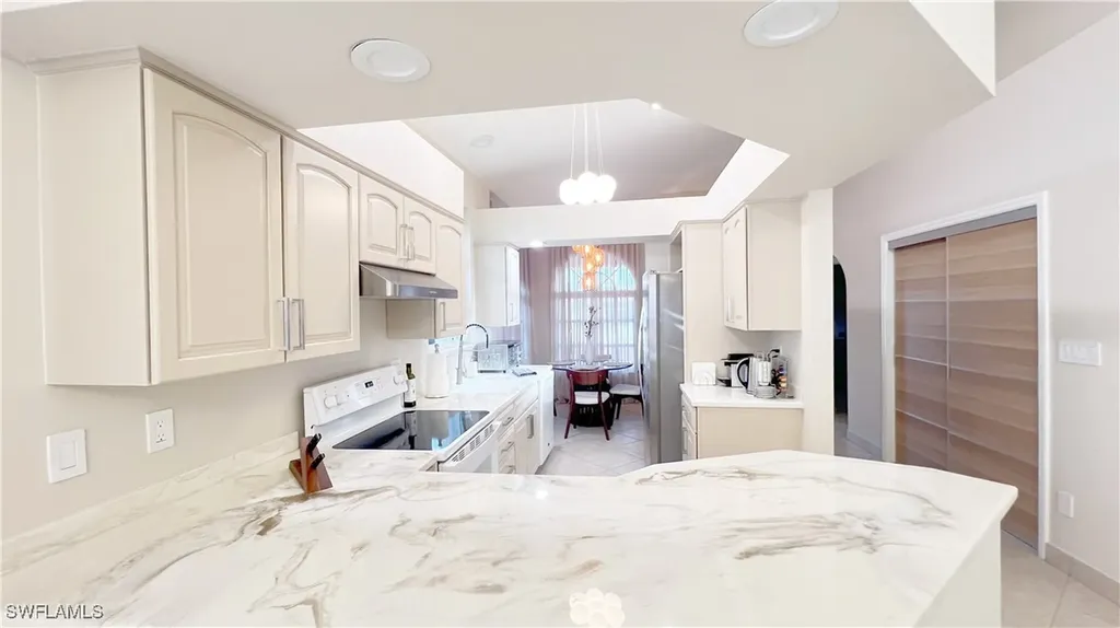 801 99th Avenue N Naples FL 34108