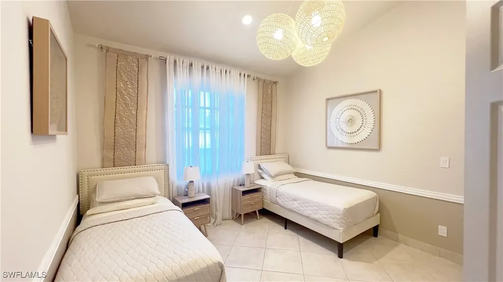 801 99th Avenue N Naples FL 34108