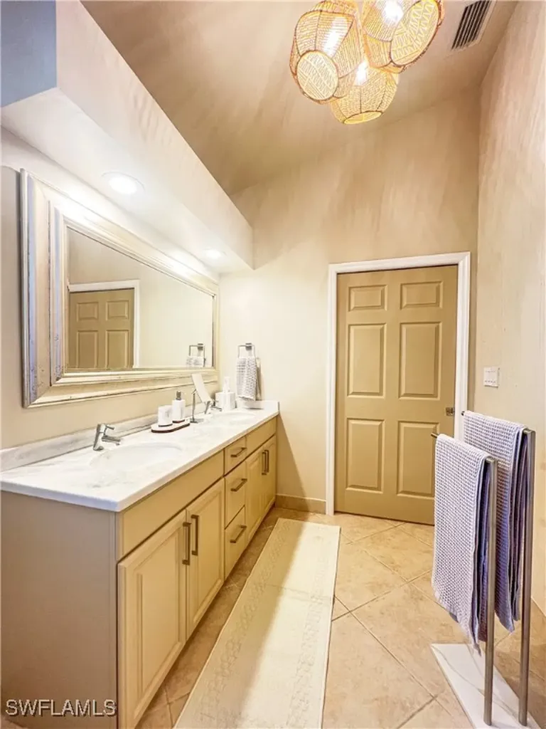 801 99th Avenue N Naples FL 34108