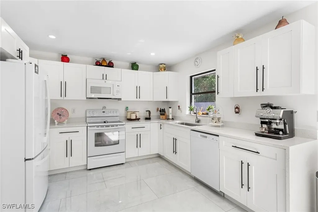 2104 Wellington Avenue Alva FL 33920
