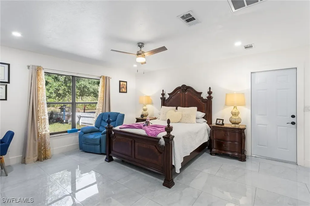 2104 Wellington Avenue Alva FL 33920