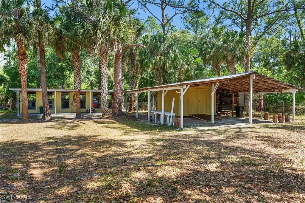 2104 Wellington Avenue Alva FL 33920