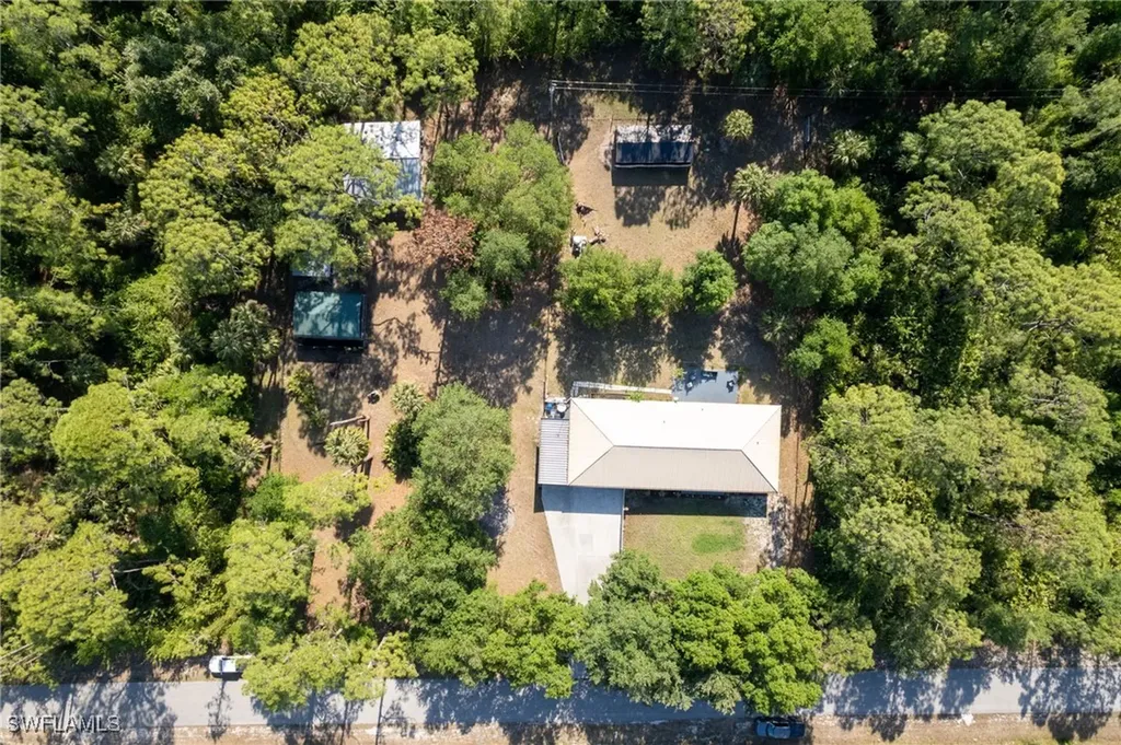 2104 Wellington Avenue Alva FL 33920