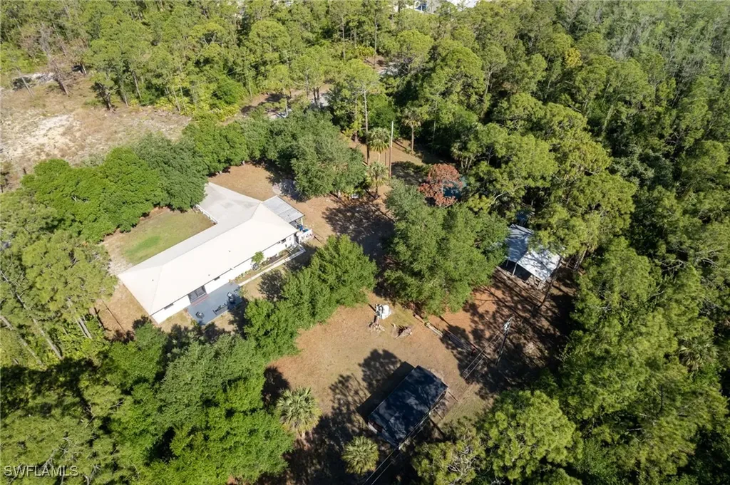 2104 Wellington Avenue Alva FL 33920