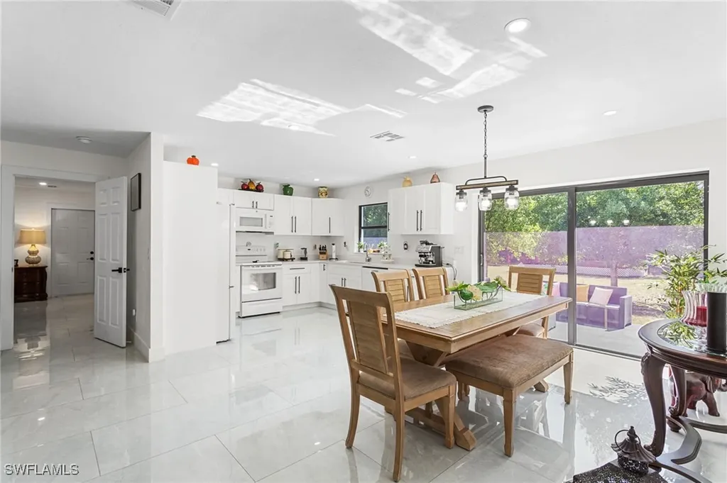 2104 Wellington Avenue Alva FL 33920