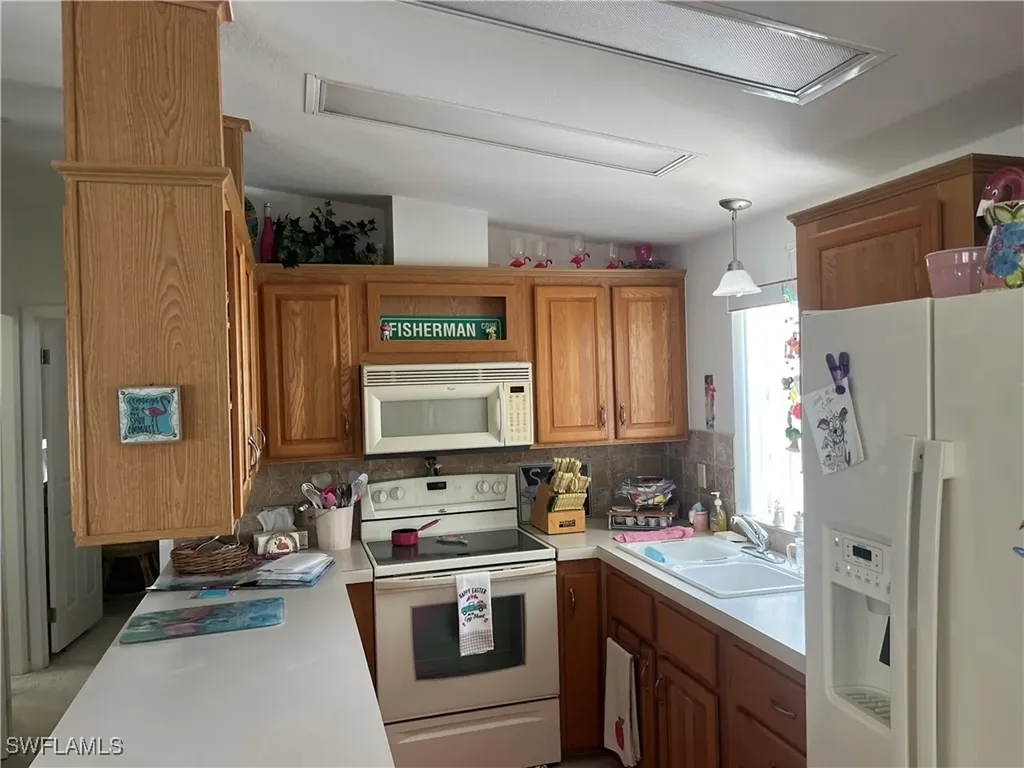 16900 Fishermans Cove Bokeelia FL 33922