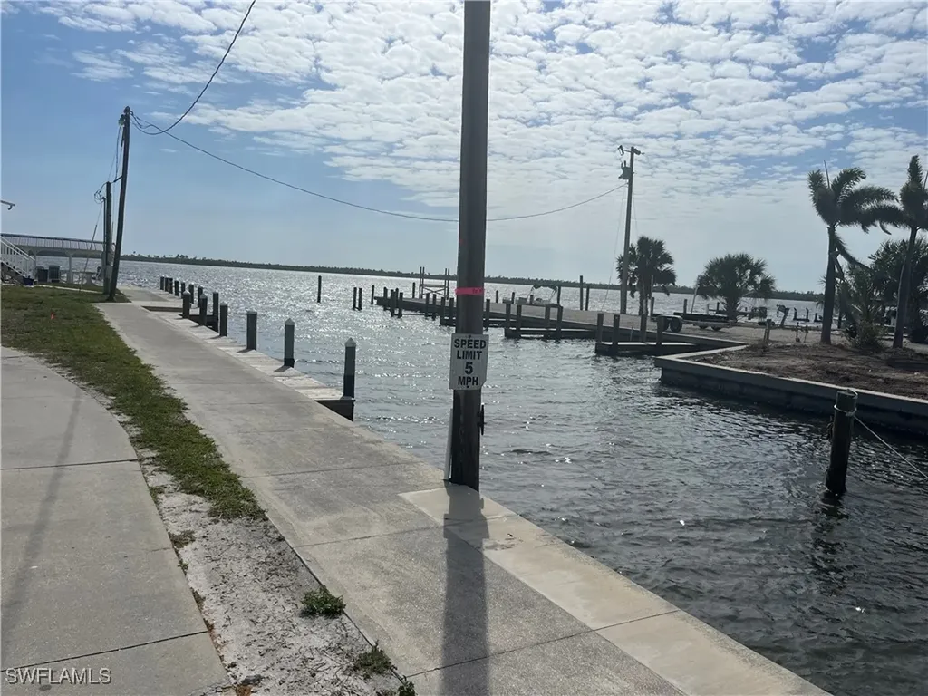 16900 Fishermans Cove Bokeelia FL 33922