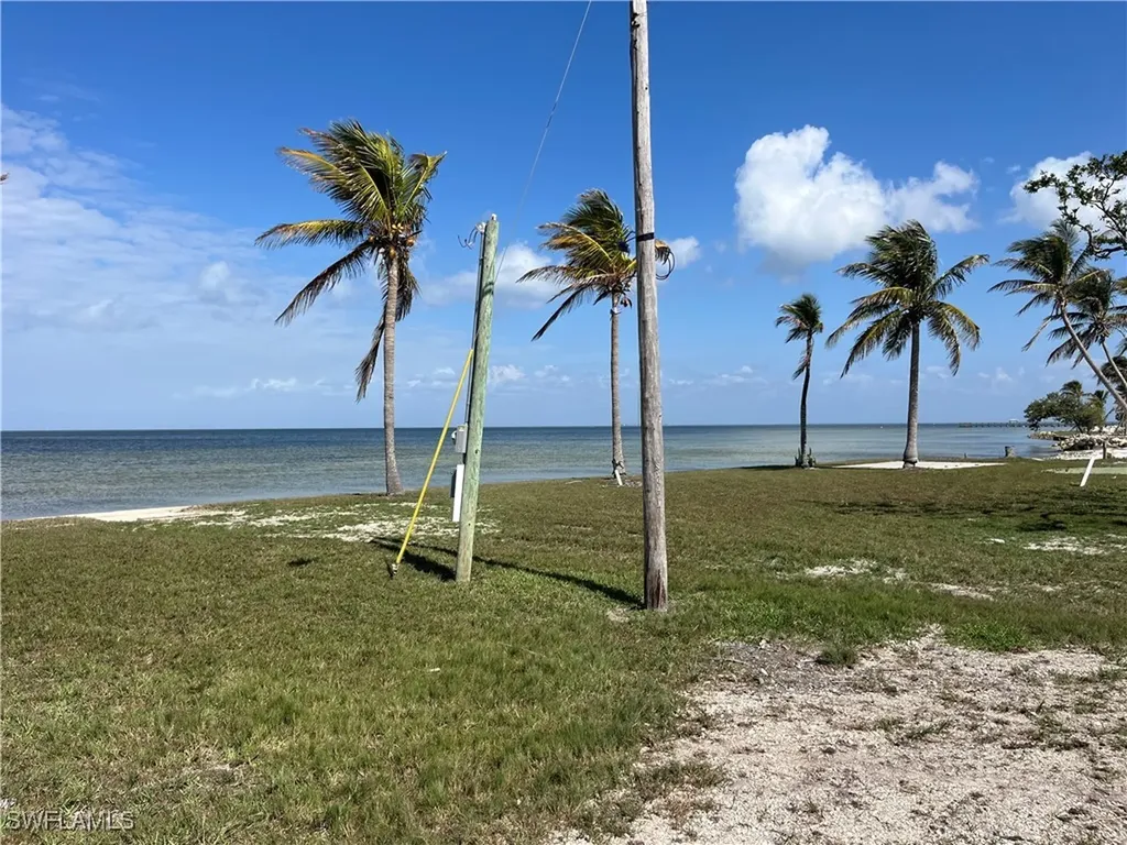 16900 Fishermans Cove Bokeelia FL 33922