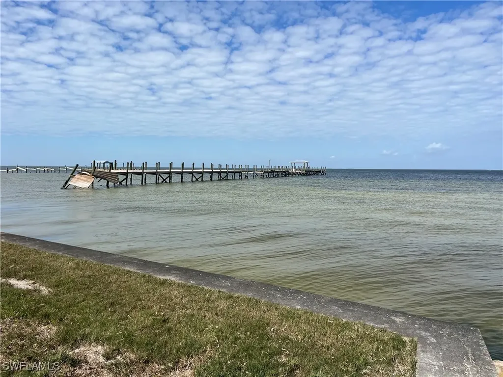 16900 Fishermans Cove Bokeelia FL 33922