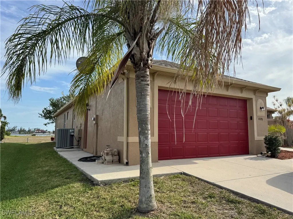 4328 NW 27th Terrace Cape Coral FL 33993