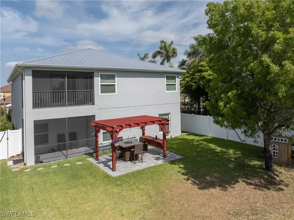 2305 Cape Heather Circle Cape Coral FL 33991