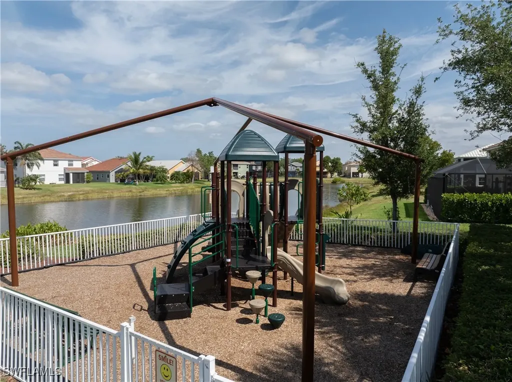 2305 Cape Heather Circle Cape Coral FL 33991