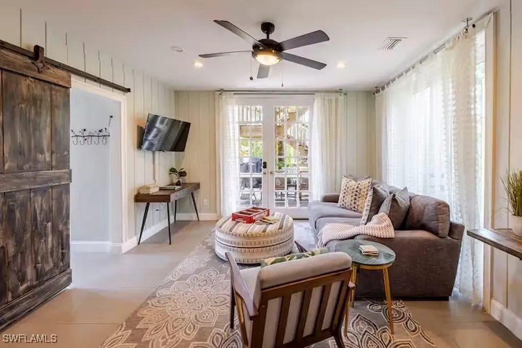 2348 Lake Avenue Naples FL 34112