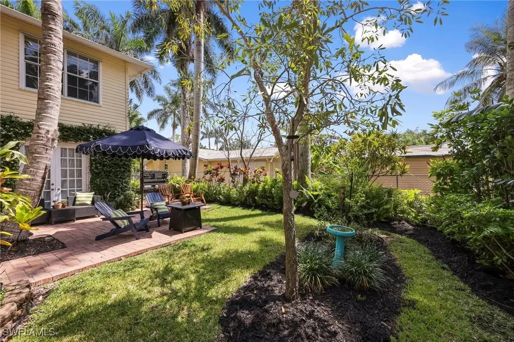 2348 Lake Avenue Naples FL 34112