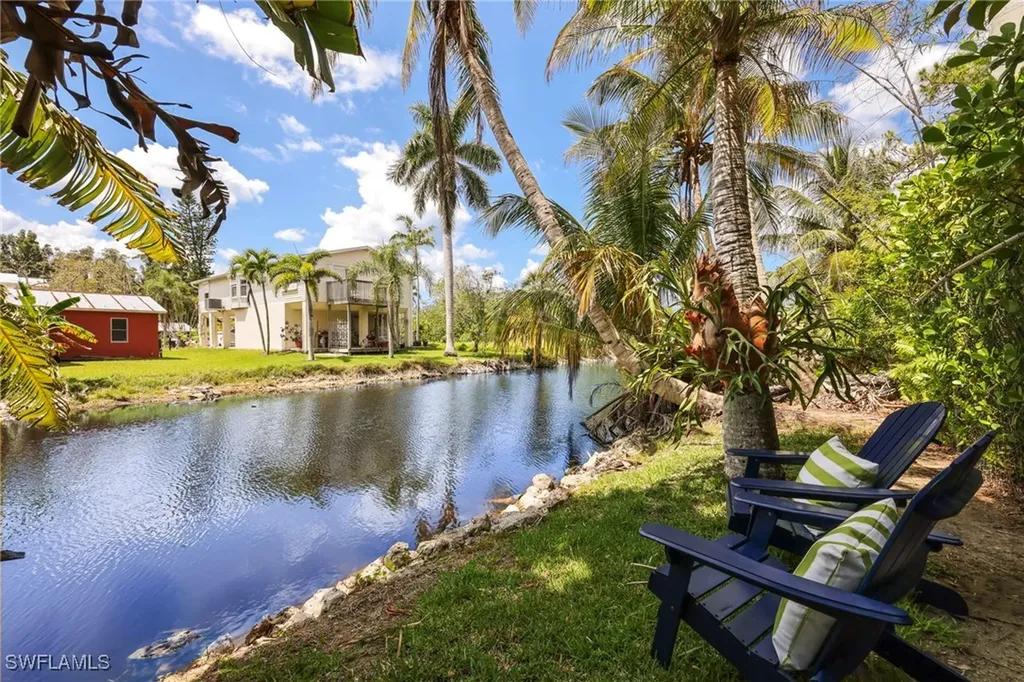 2348 Lake Avenue Naples FL 34112