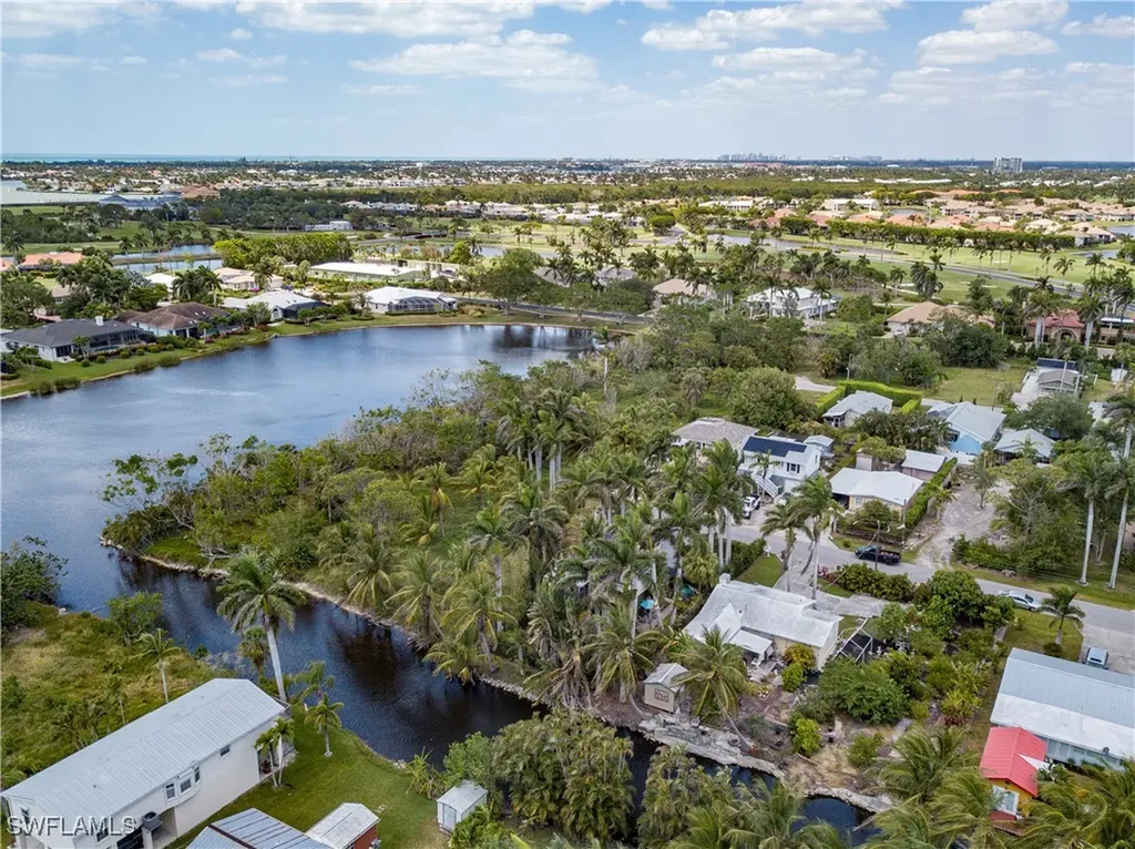 2348 Lake Avenue Naples FL 34112