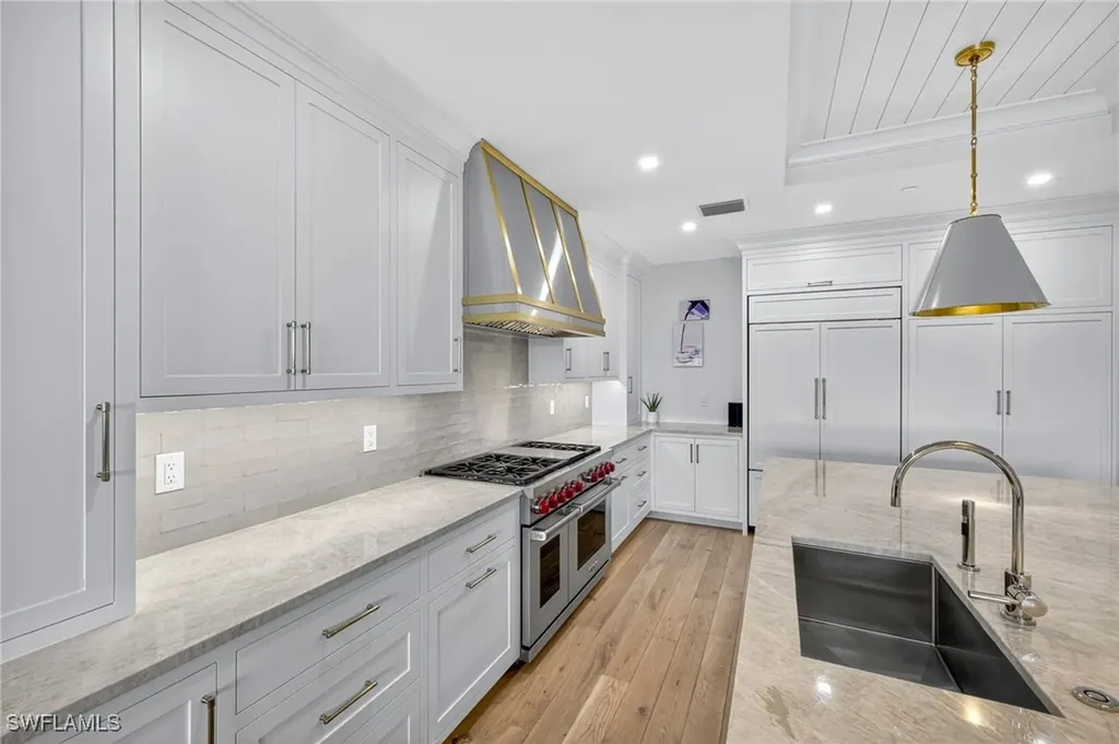 1820 Gulf Shore Boulevard N Naples FL 34102