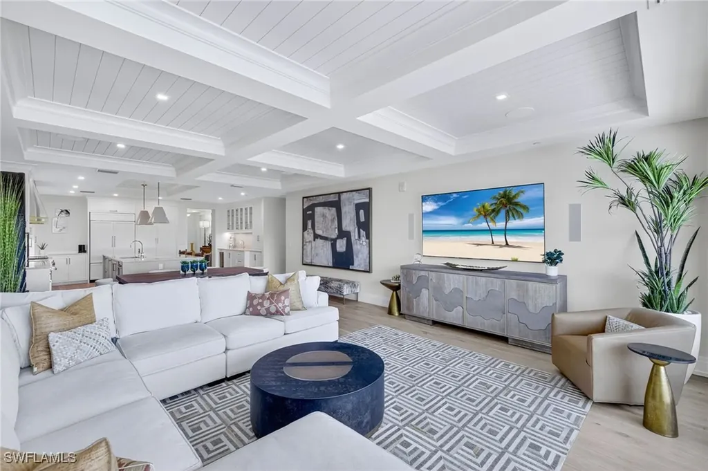 1820 Gulf Shore Boulevard N Naples FL 34102