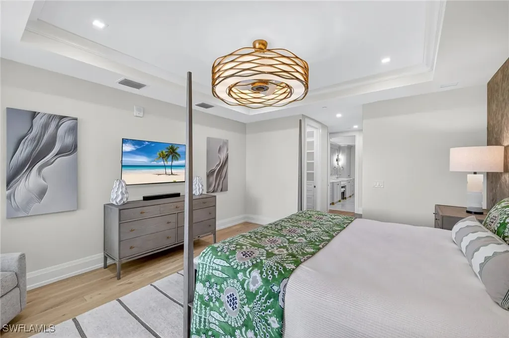 1820 Gulf Shore Boulevard N Naples FL 34102