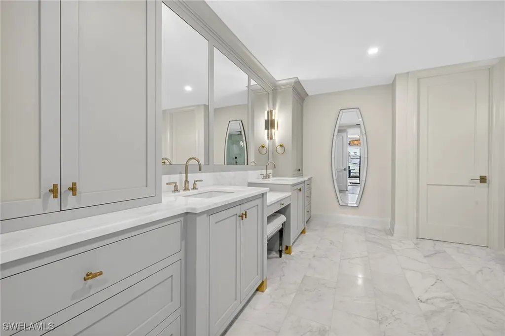 1820 Gulf Shore Boulevard N Naples FL 34102