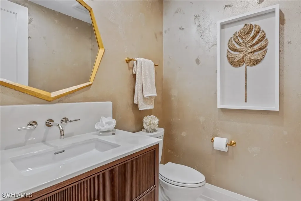 1820 Gulf Shore Boulevard N Naples FL 34102